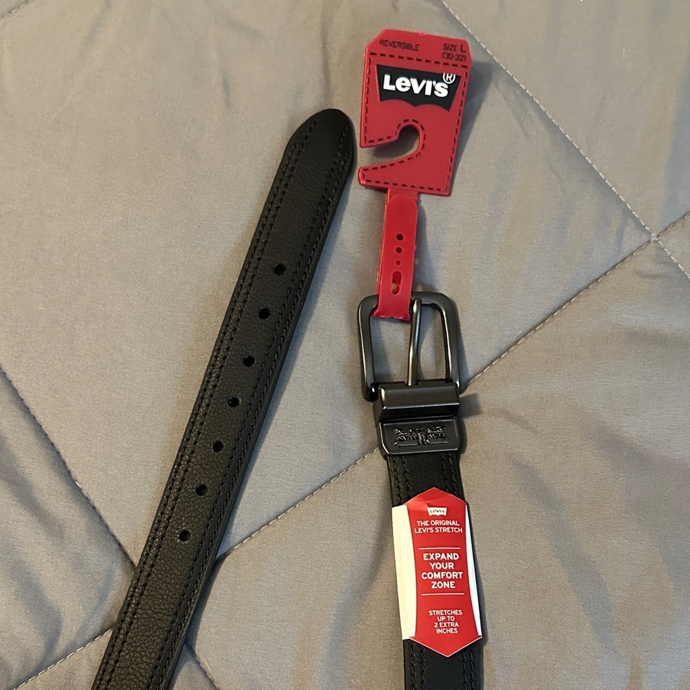 Levi's Black Belt  (L) - Picture 2 of 4